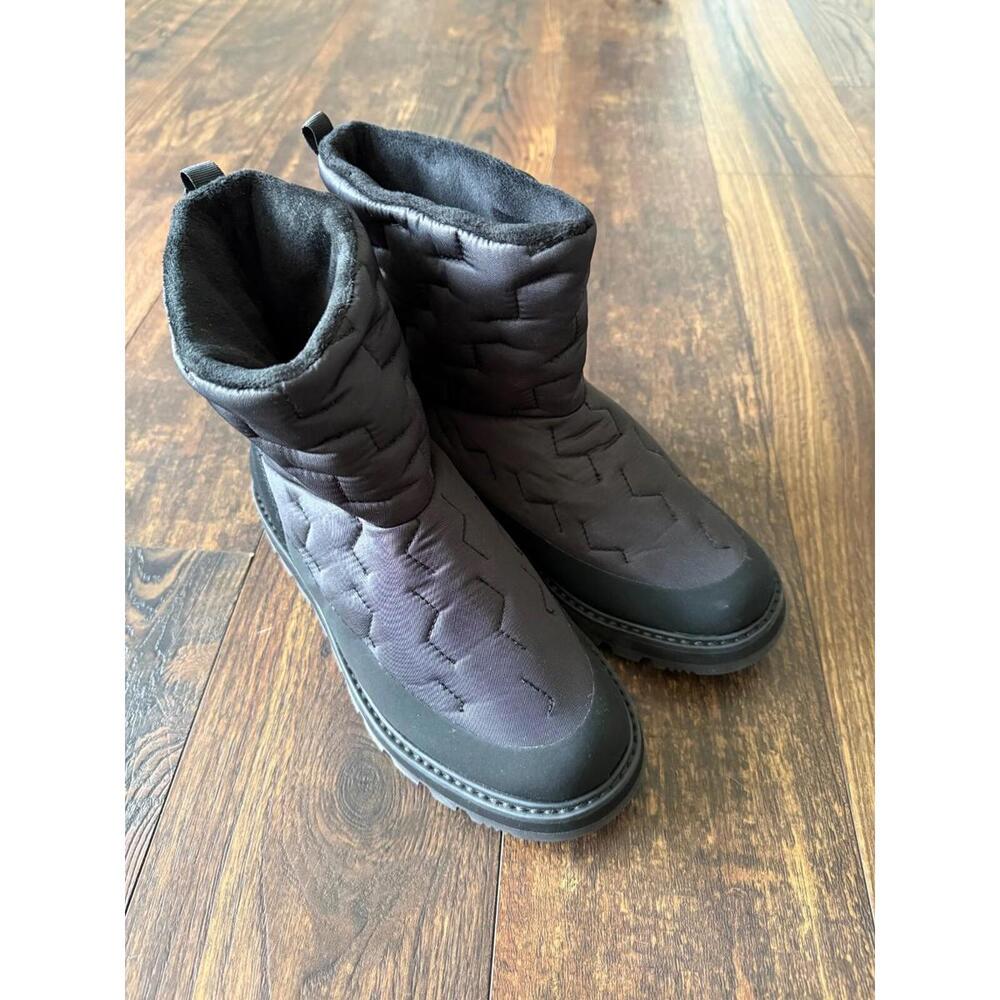 NEW Helly Hansen Beloved 2.0 Insulated Snow Boots Size 8.5 Black